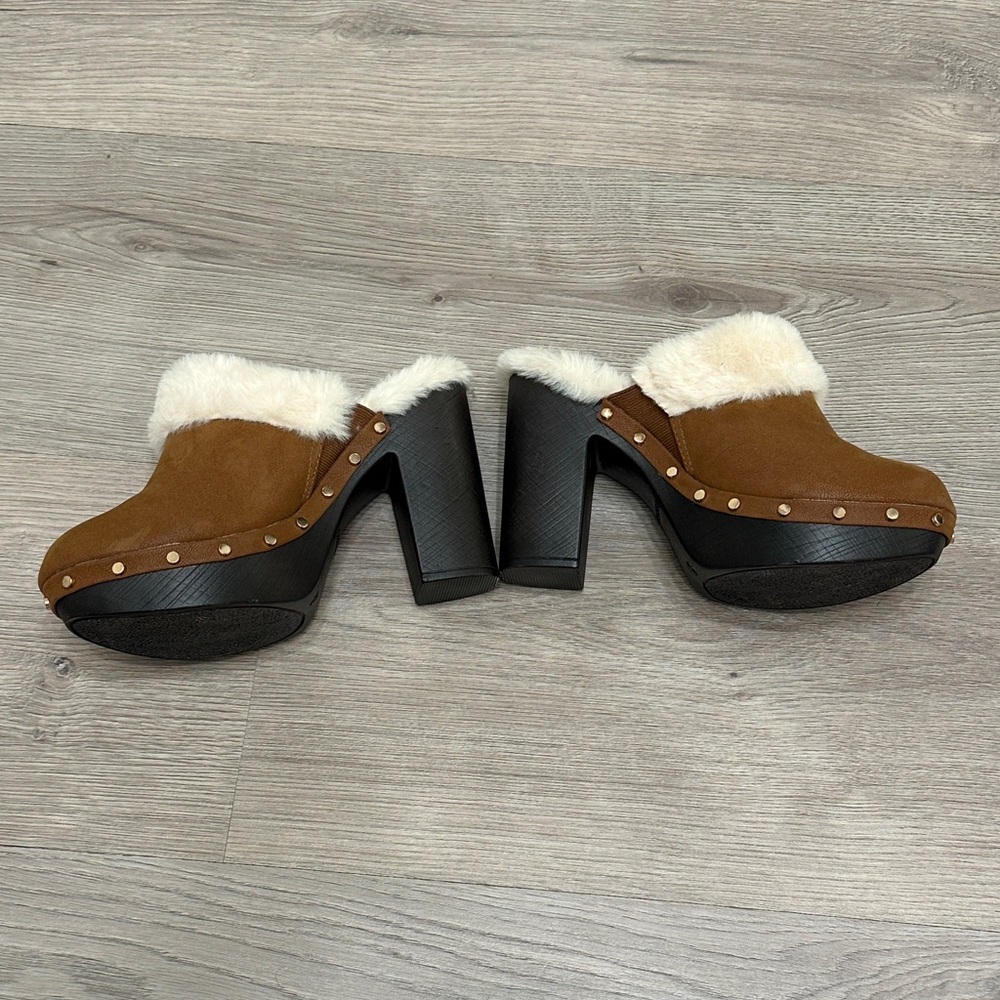 NWOT BAMBOO Faux Fur Lined Heel Mules Cognac - Picture 2 of 6